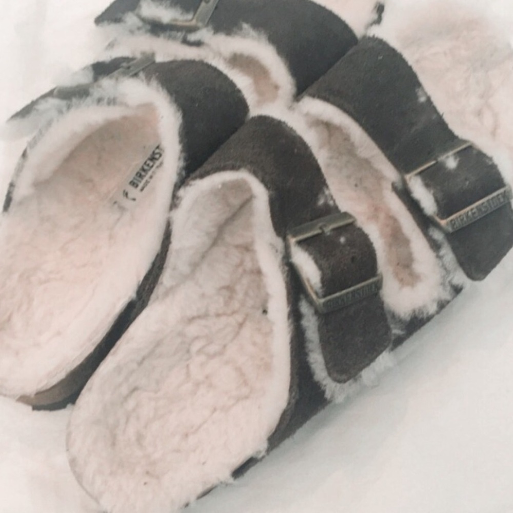 BIRKS (CAN FIT A SIZE 8) - Picture 2 of 8